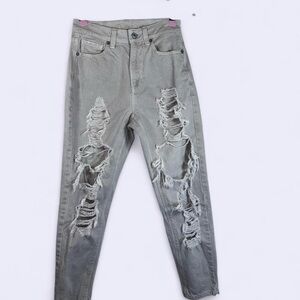 American Eagle Outfitters Distressed Mom Jeans – Light Gray (00 Short)